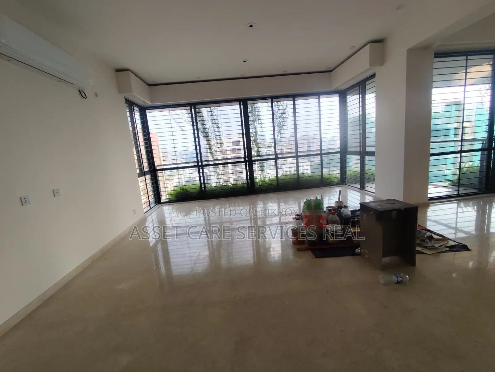4-bedroom Apartment in Gulshan for Rent