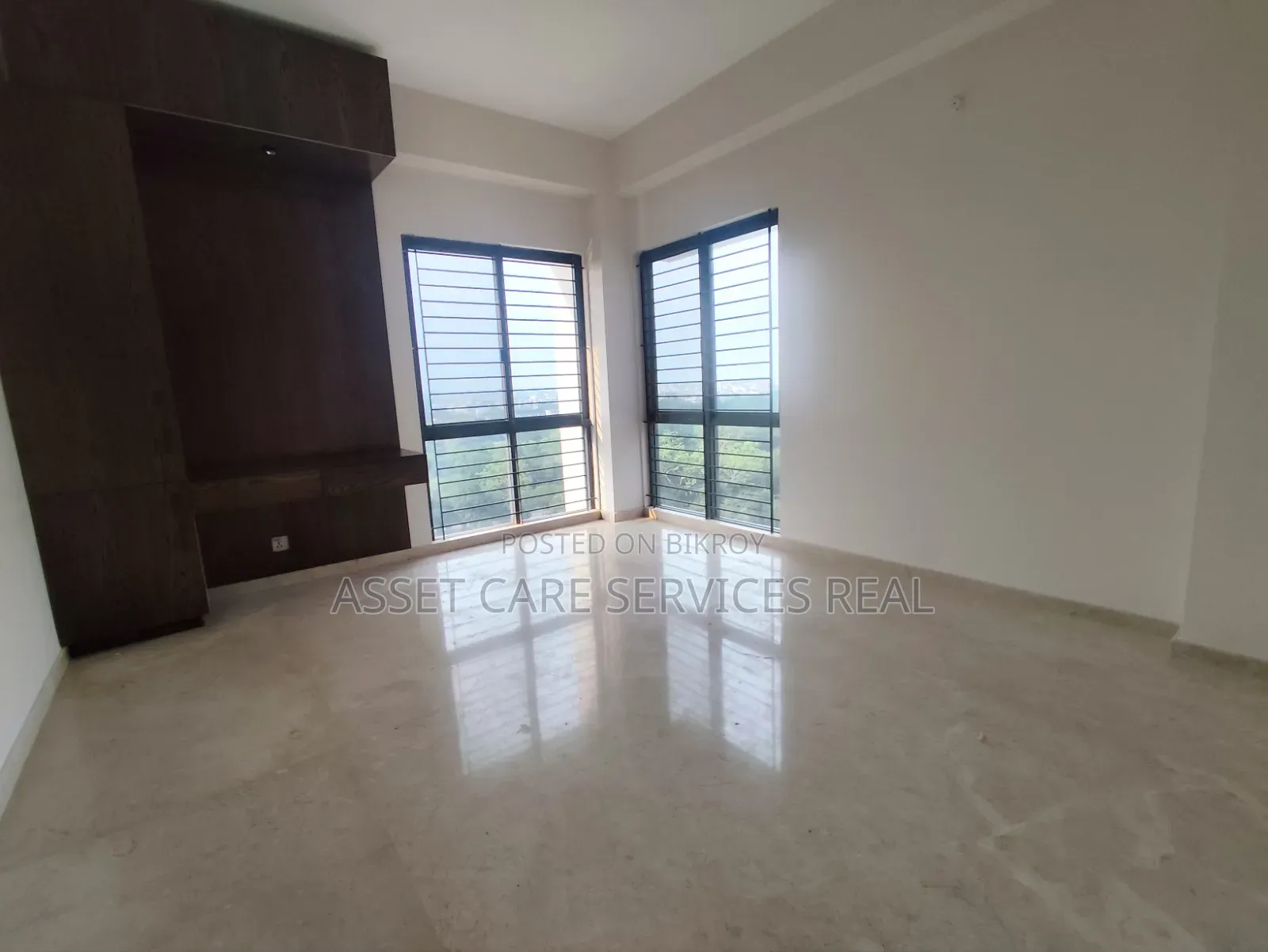 4-bedroom Apartment in Gulshan for Rent