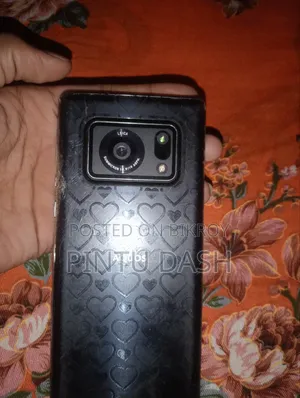 Sharp Aquos R6 128 GB Black