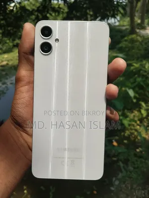 New Samsung Galaxy A05 64 GB White