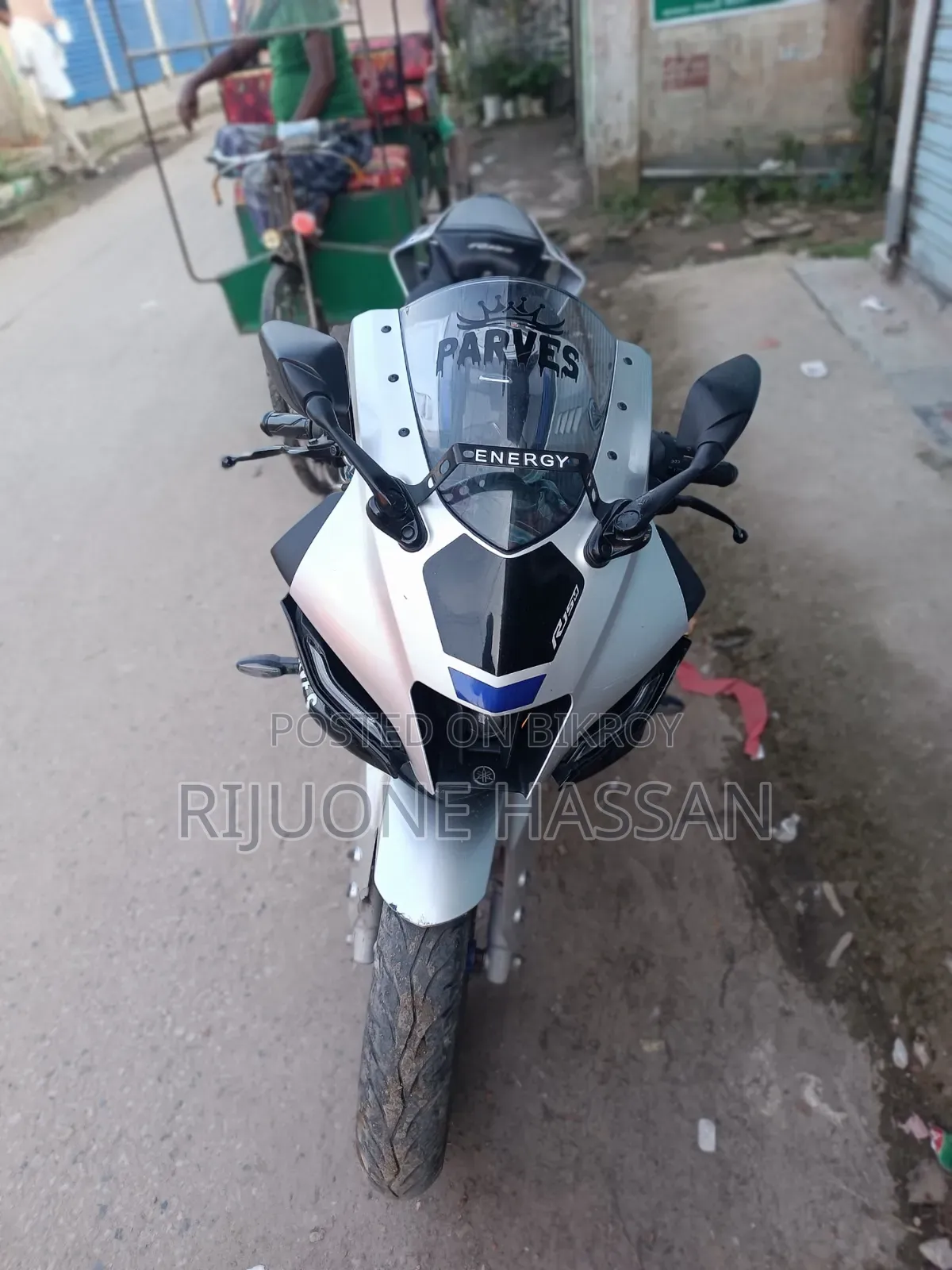 Yamaha R15M 2023 Silver