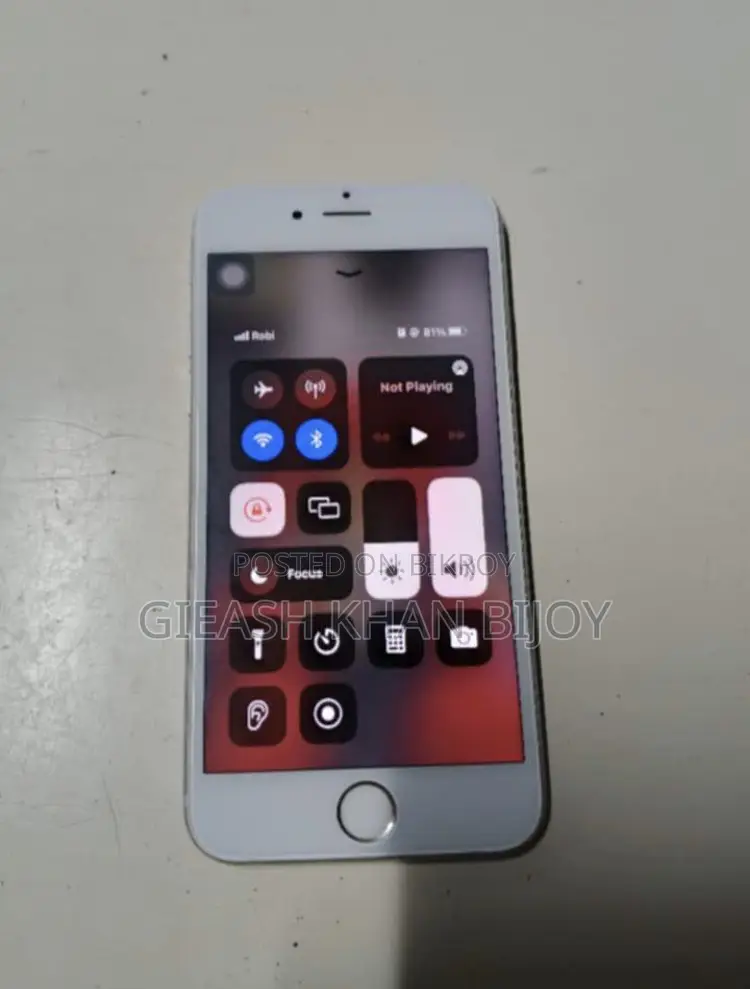 Apple iPhone 6s 64 GB Silver