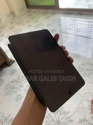 Apple iPad Mini 5 64 GB Gray