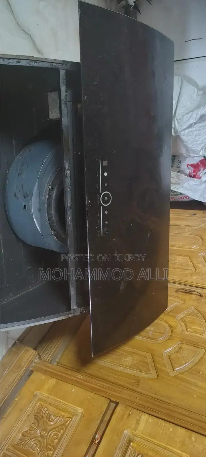 Black Kitchen Hood Chimney