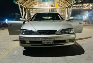 Toyota Vista 2003 Gray