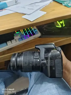 Canon 1300d