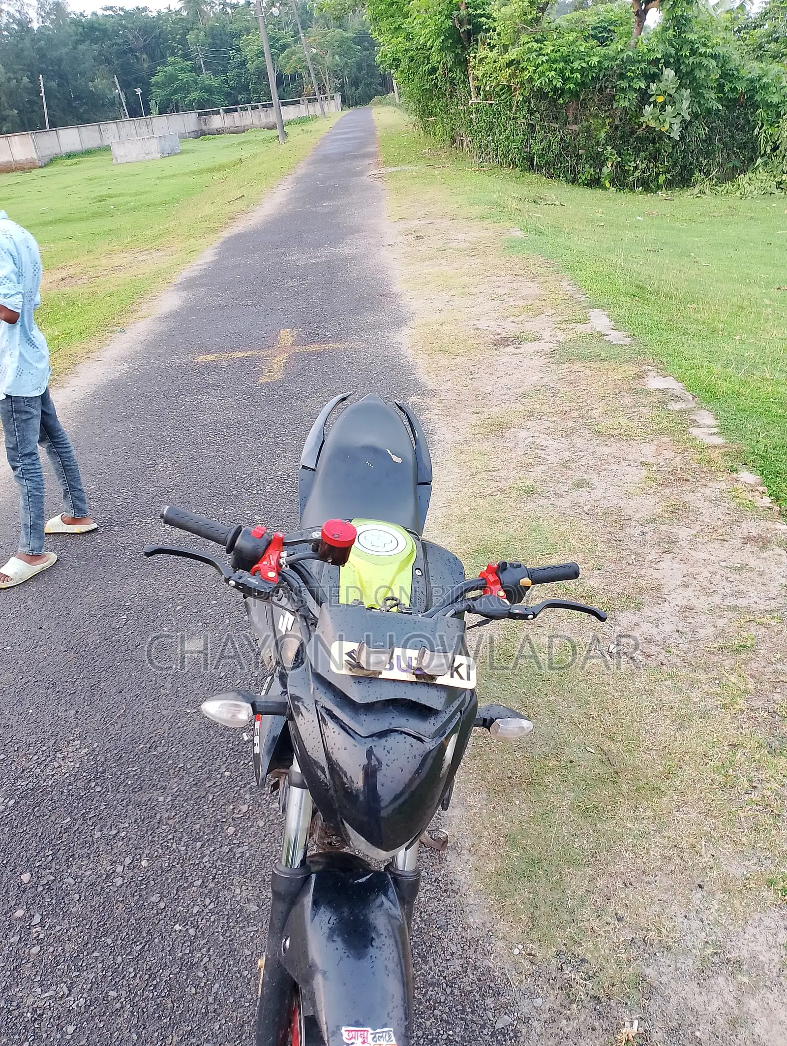 সুজুকি জিক্সার মনোটোন ২০১৯ কালো