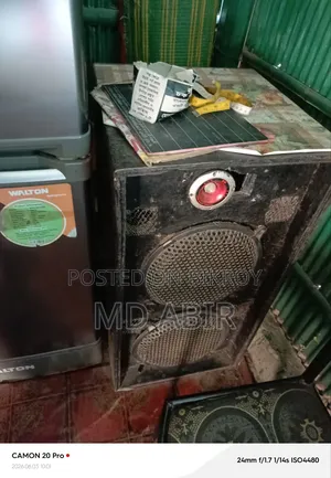 12-inch Two Speaker JBL, completely handmade box made with wood