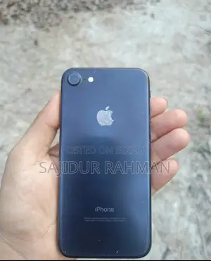 অ্যাপল আইফোন ৭ ৩২ জিবি কালো