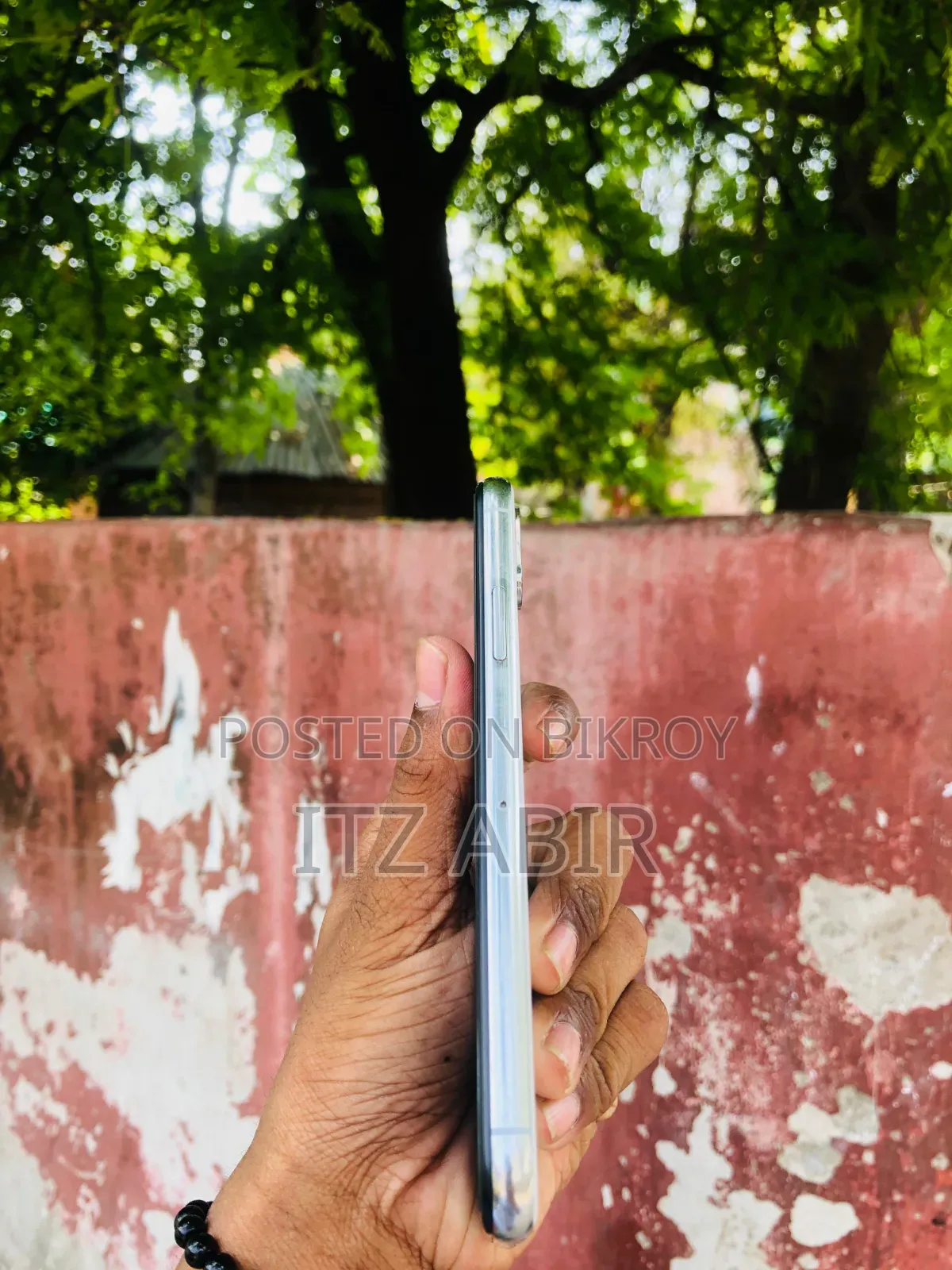 Apple iPhone X 64 GB White