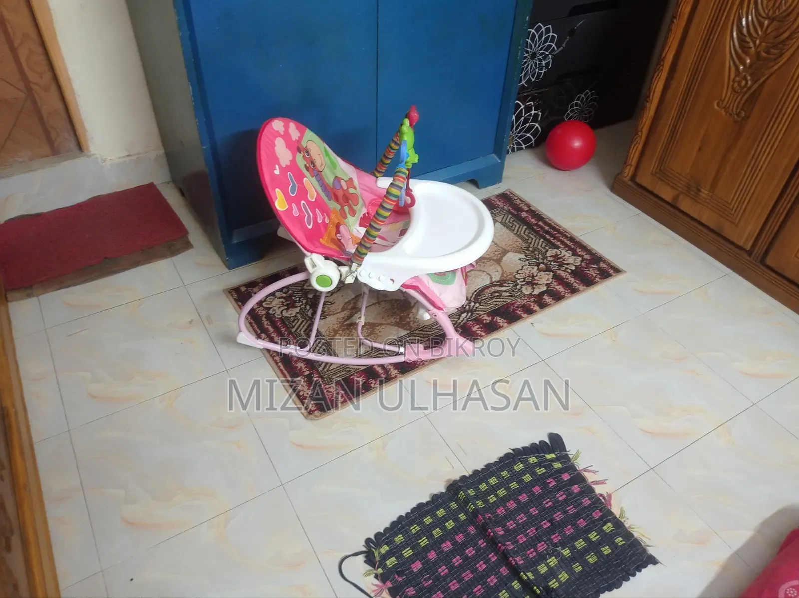 বাবে রকিং চেয়ার