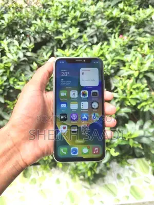 Apple iPhone X 64 GB White