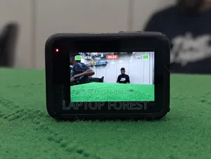 Gopro Hero 10 Black With Charging Case and Media Mod