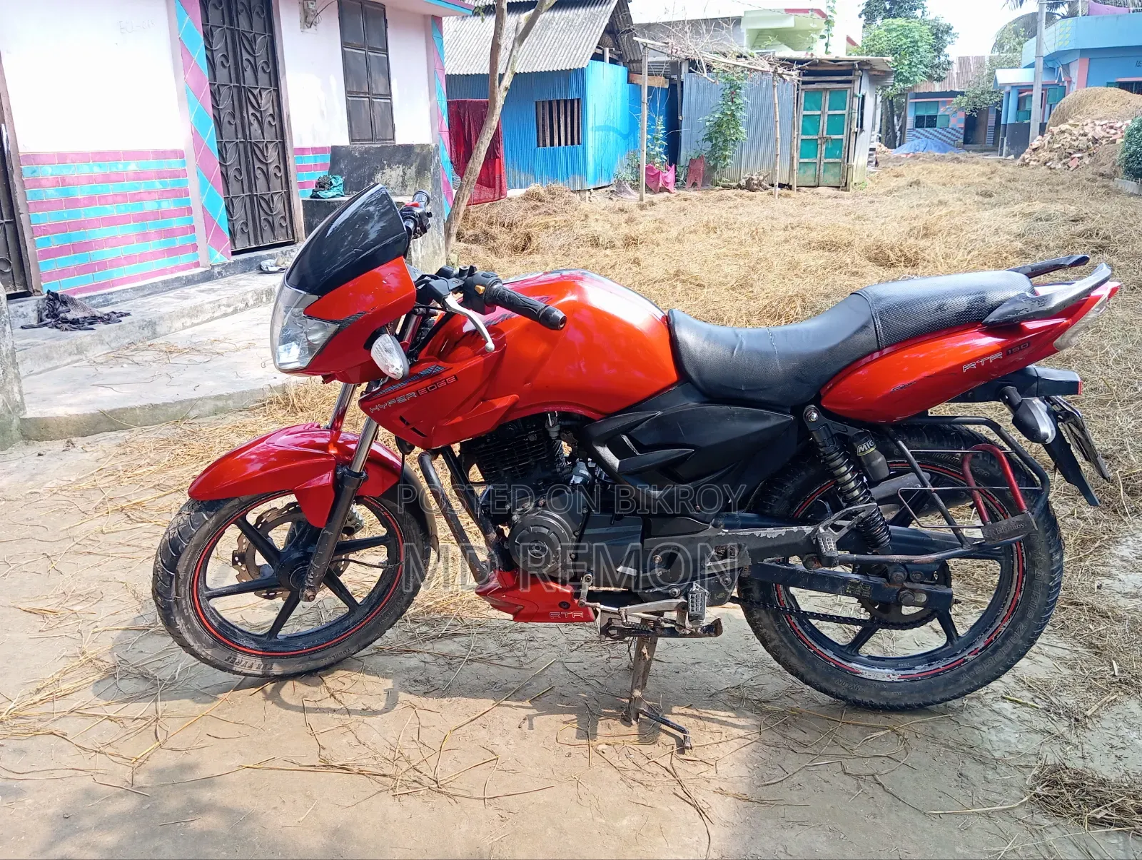 TVS Apache 180 RTR 2016 Red