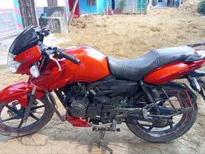 TVS Apache 180 RTR 2016 Red