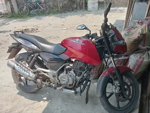 Bajaj Pulsar 150 2016 Red