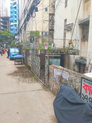 16-Bedroom House in Panthapath for Sale
