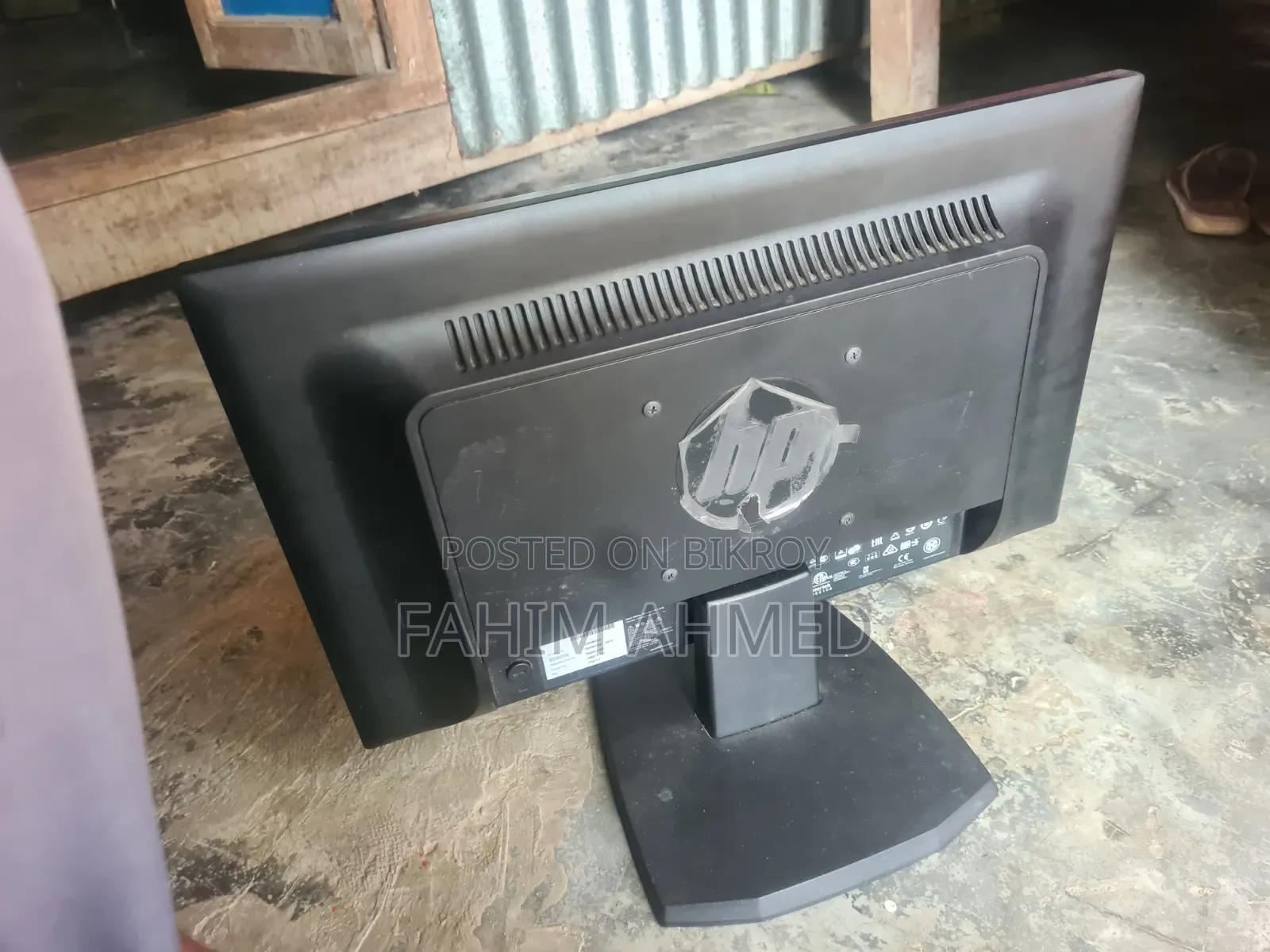 I want to sell this monitor.