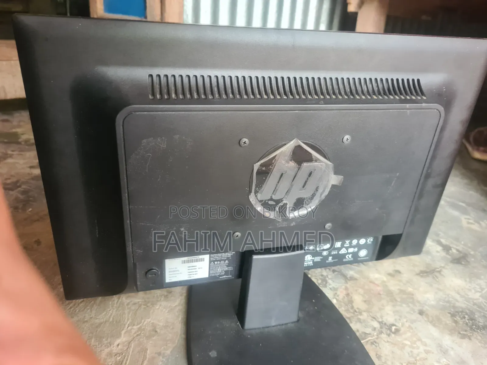I want to sell this monitor.