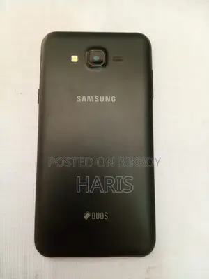 Samsung Galaxy J7 16 GB Black