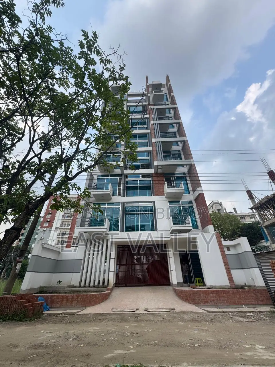 Furnished 3-bedroom Apartment in M A Rahim, Basundhara for Sale