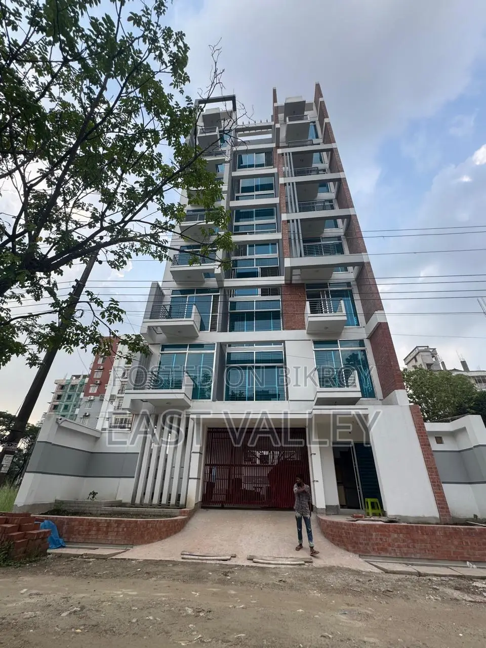 Furnished 3-bedroom Apartment in M A Rahim, Basundhara for Sale