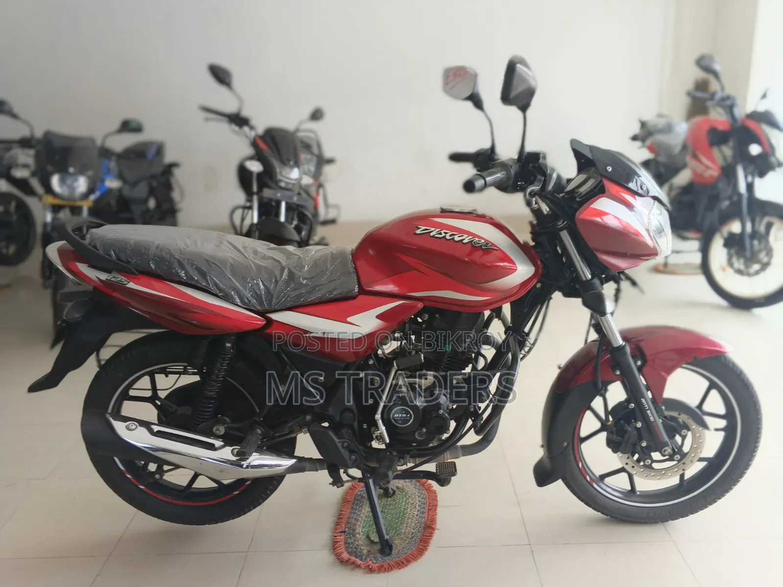 Bajaj Discover 125 2022 Red