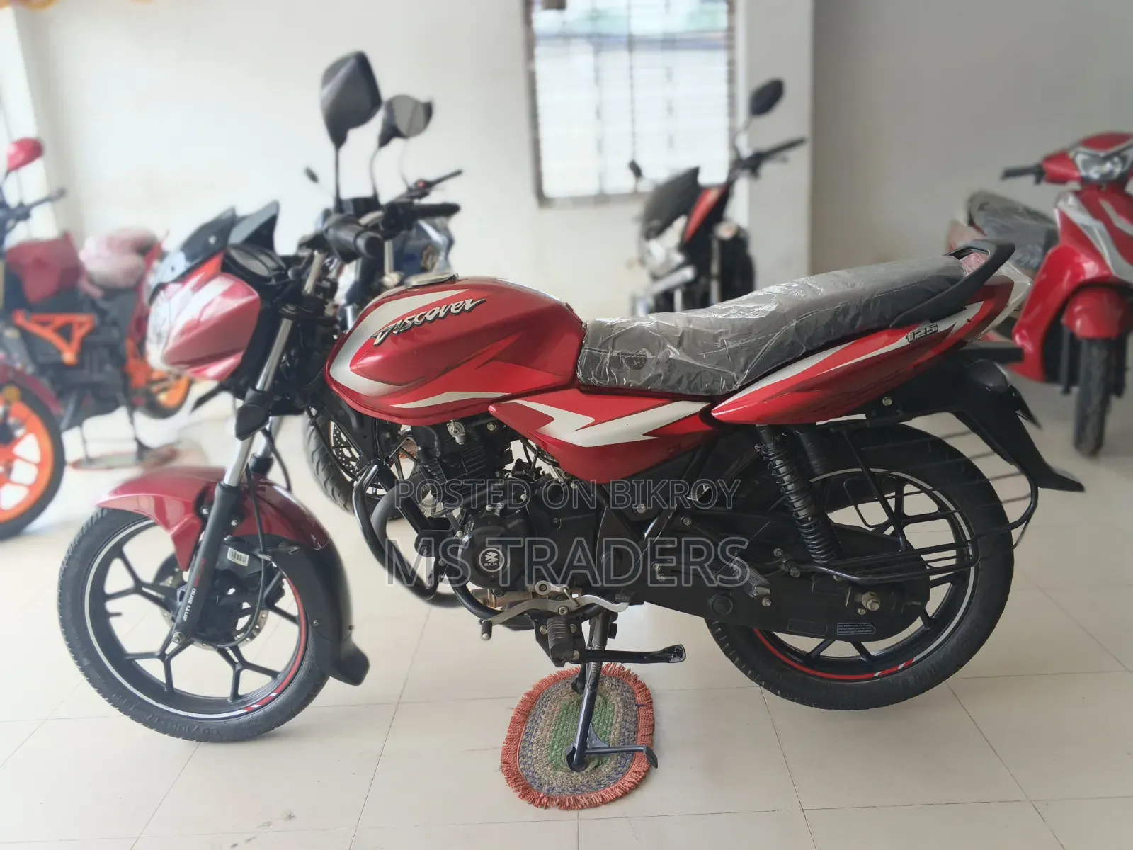Bajaj Discover 125 2022 Red