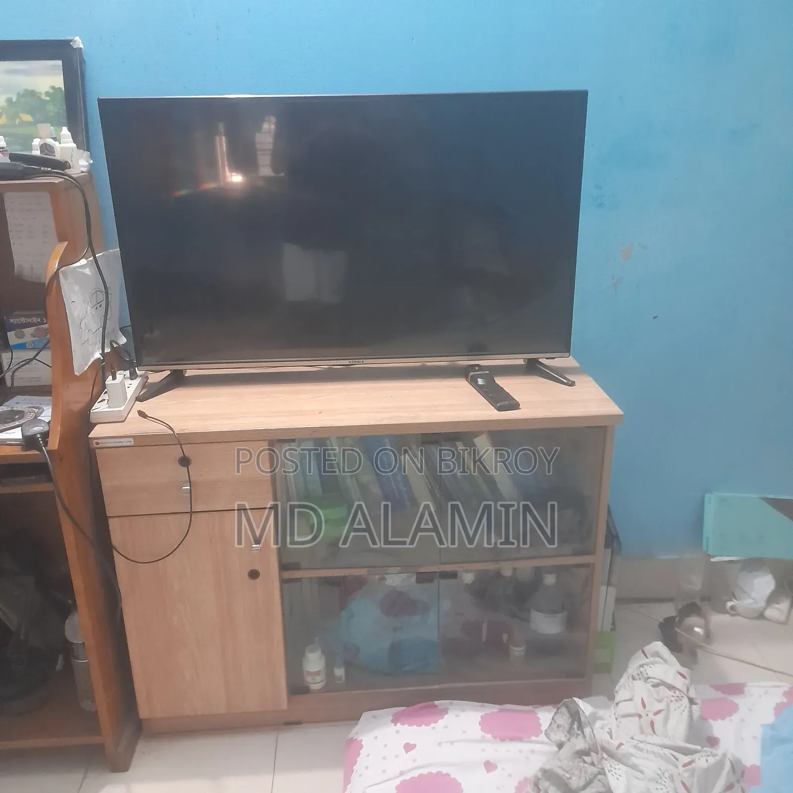 Urgent Sale: Konka TV 43" Smart Android