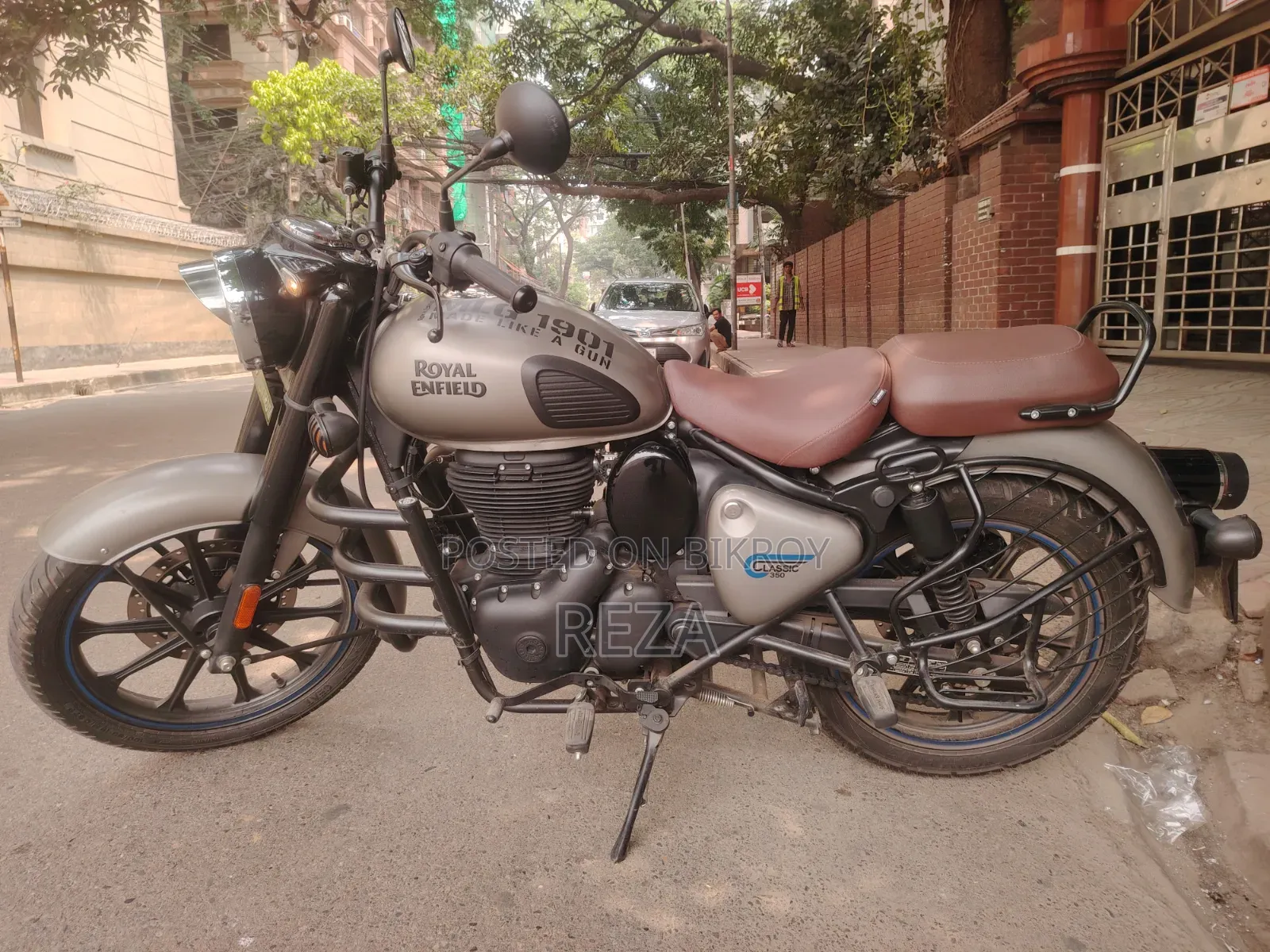 Royal Enfield Classic 350 2025 Gray