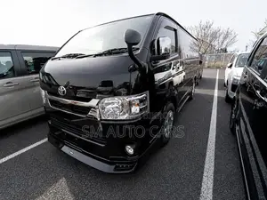 Toyota HiAce 2021 Black