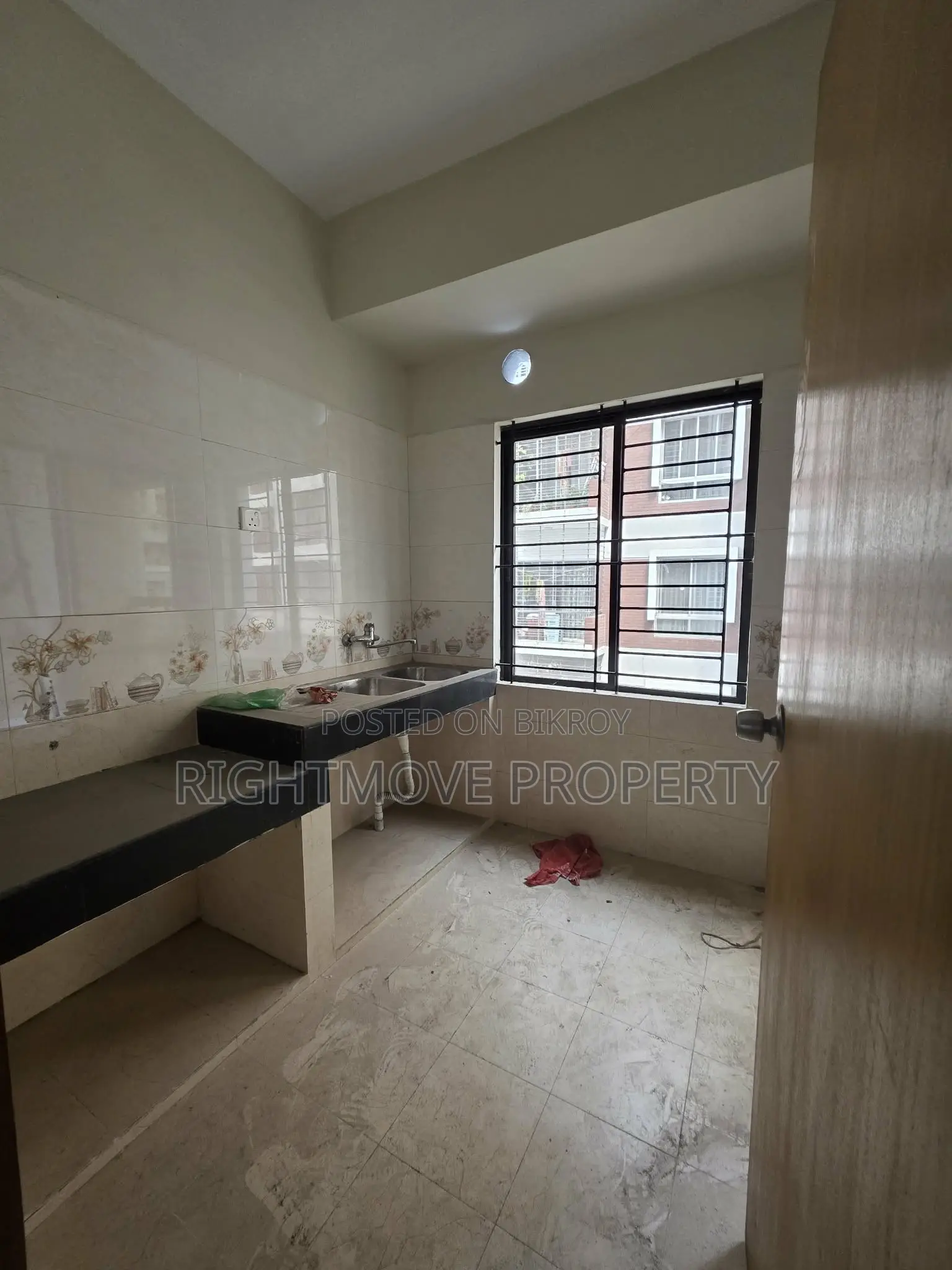3 Bedroom Apartment in Lalmatia, Dhanmondi for Sale
