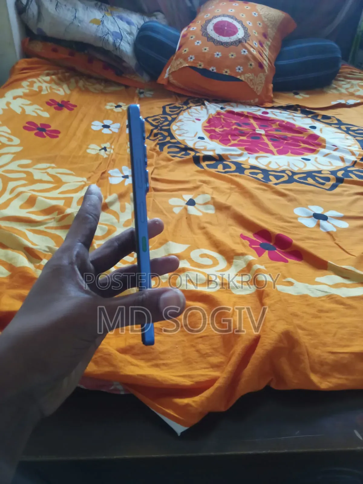নতুন ইনফিনিক্স হট ৬০আই ২৫৬ জিবি নীল