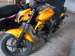 Suzuki Gixxer Monotone 2023 Yellow