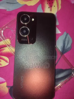 Vivo Y28 8 GB Red