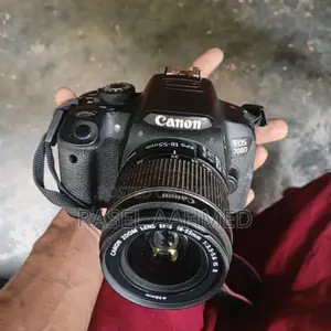 Canon Eos 700d DSLR 18.0 MP With 18-55mm Lens