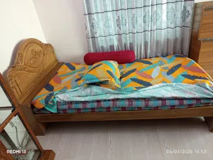 Teak wood single bed 4.5 Feet / 7 Feet for sale