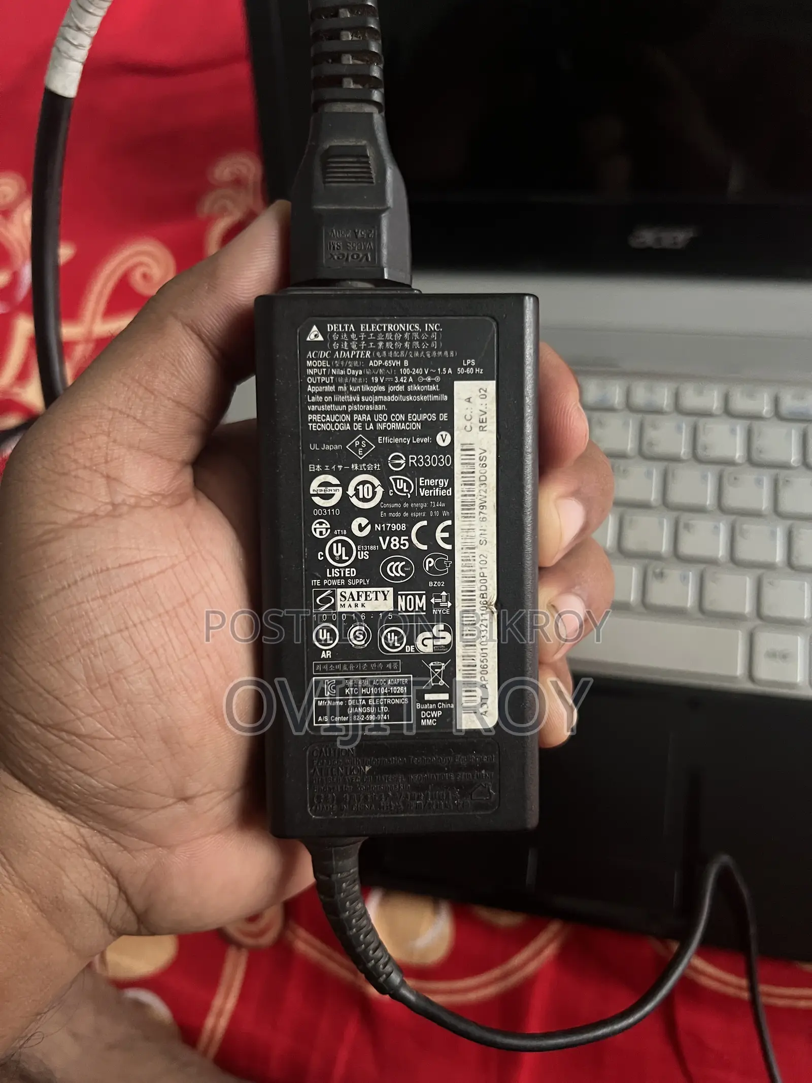 ল্যাপটপ Acer Aspire V3-471g ২জিবি ইন্টেল কোর আই৩ এইচডডি+এসএসডি ৫০০জিবি