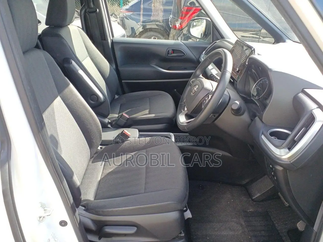 Toyota Noah 2022 Pearl