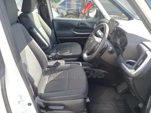 Toyota Noah 2022 Pearl