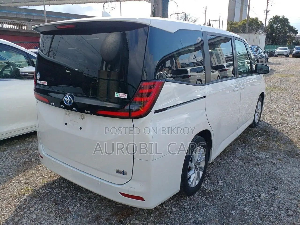 Toyota Noah 2022 Pearl