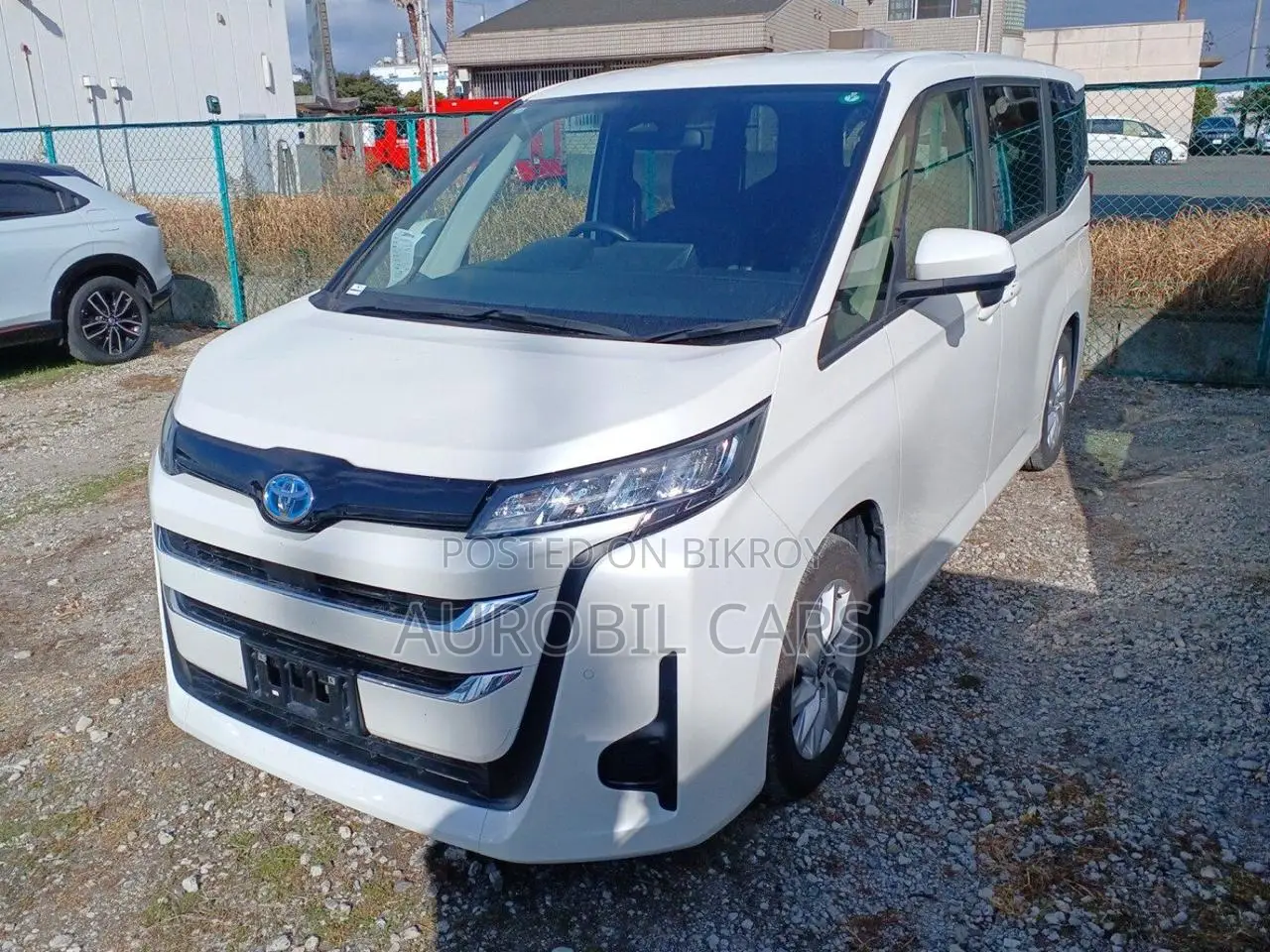 Toyota Noah 2022 Pearl