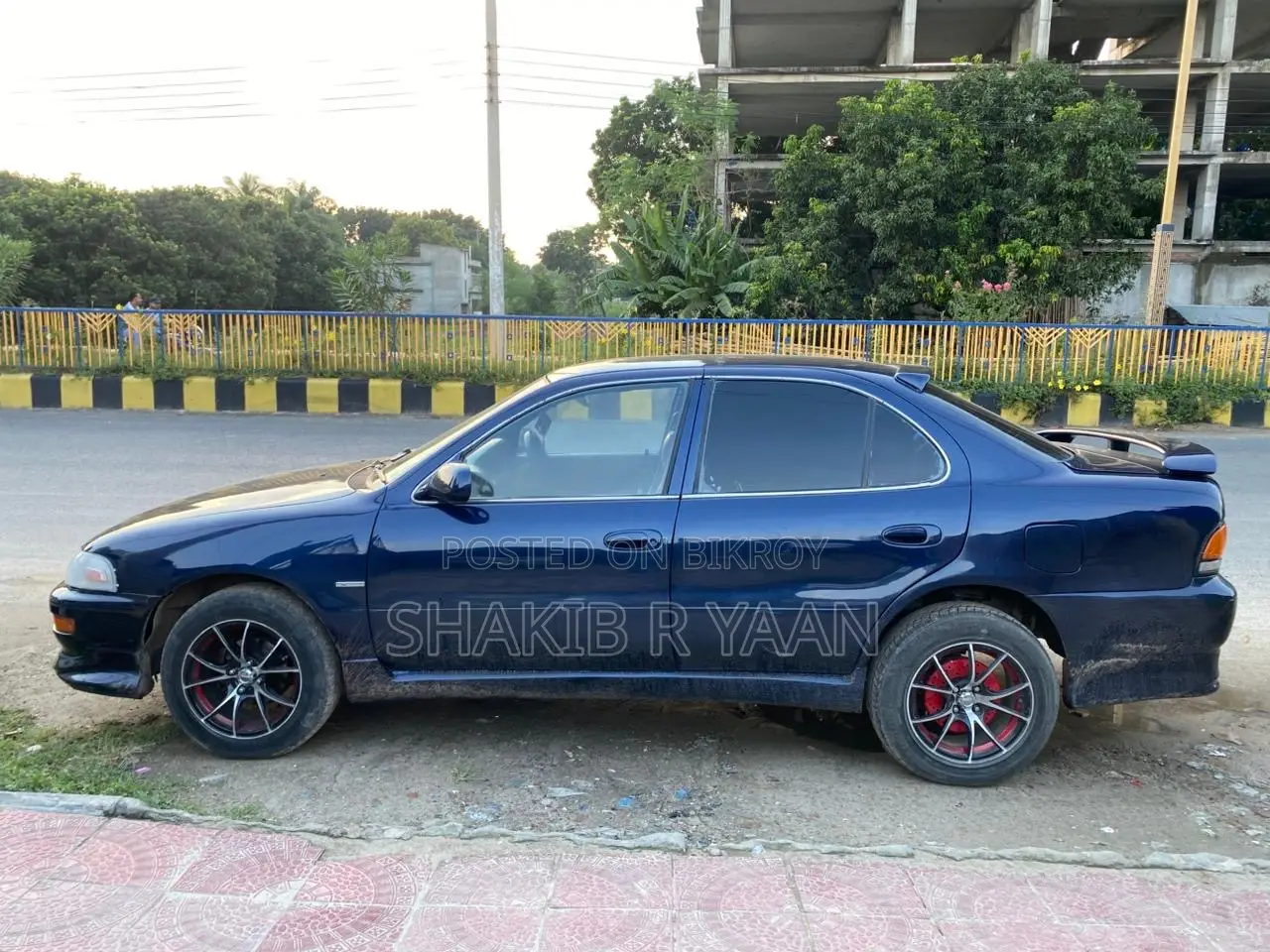 Toyota Sprinter 2000 Blue