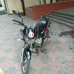 Bajaj Discover 125 2017 Red