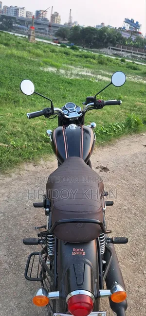 Royal Enfield Bullet 350 2025 Black