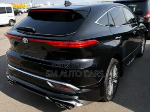 Toyota Harrier 2021 Black