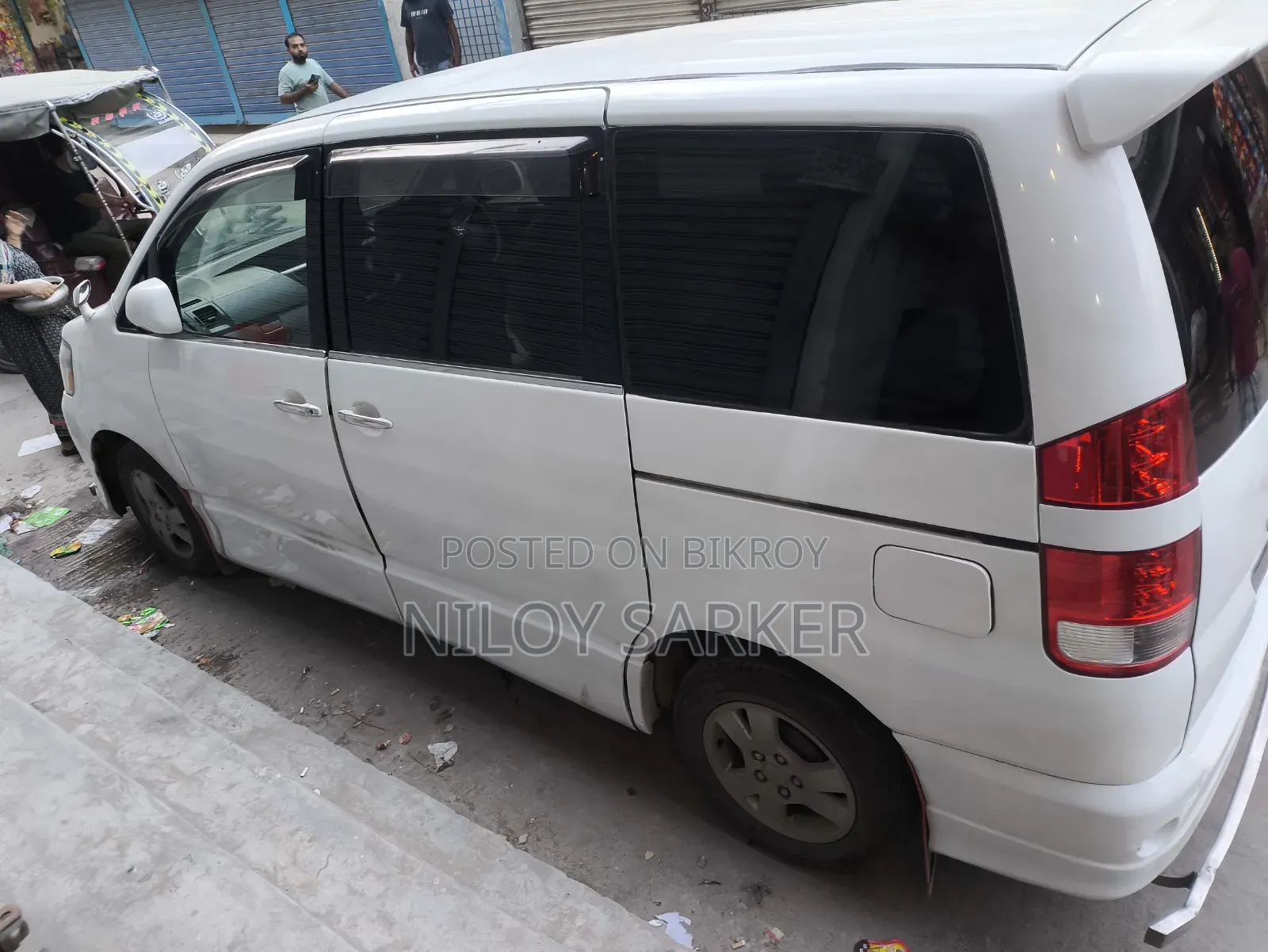 Toyota Noah 2004 Purple