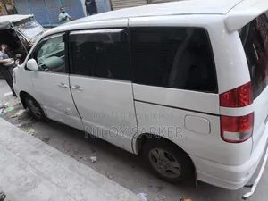 Toyota Noah 2004 Purple