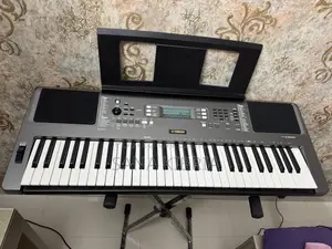 Yamaha PSR 1300 Keyboard