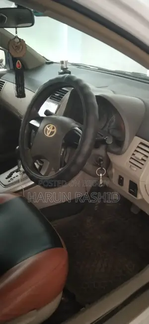 Toyota Axio 2010 Pearl